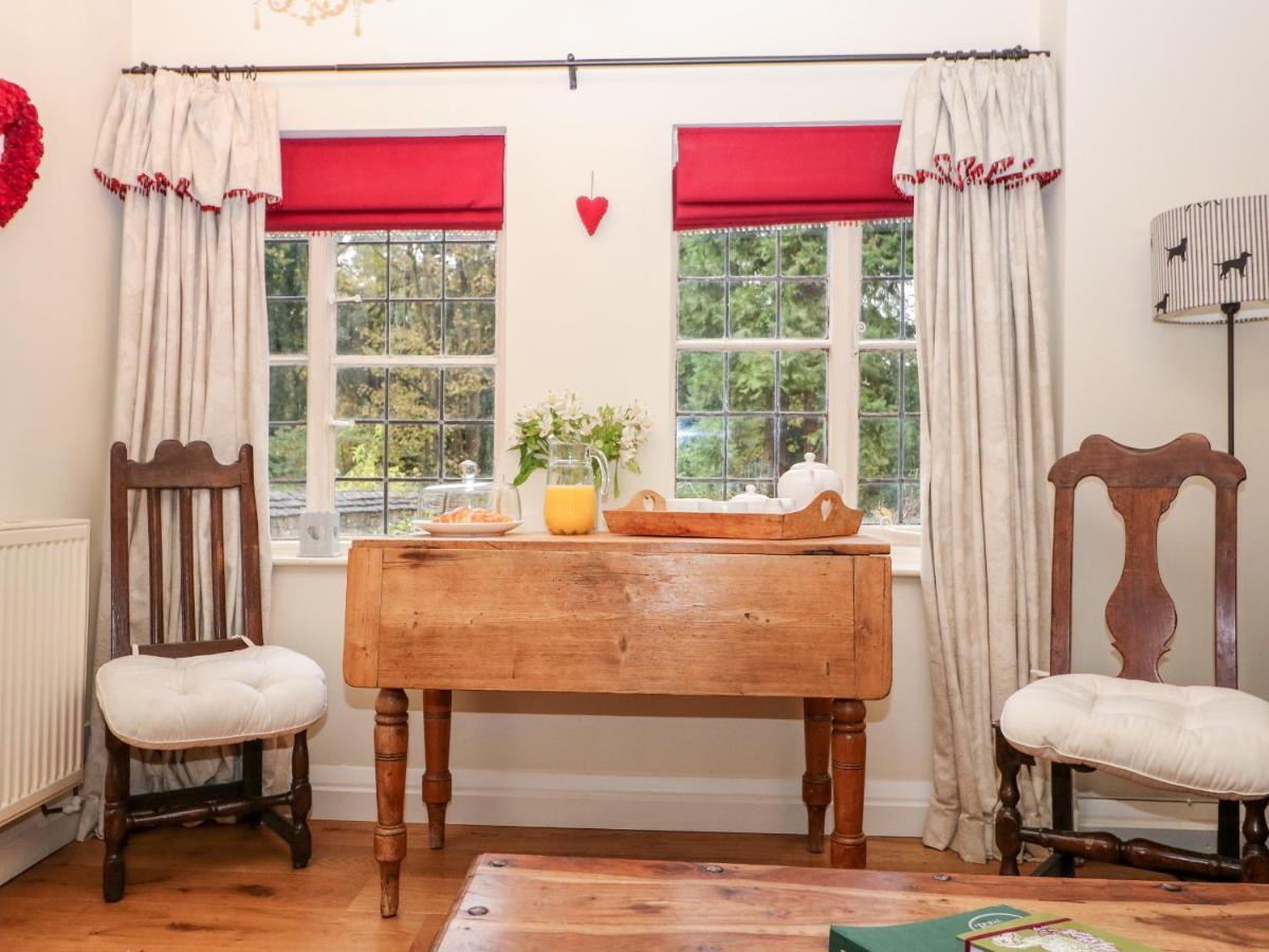 October Cottage ストラウド エクステリア 写真
