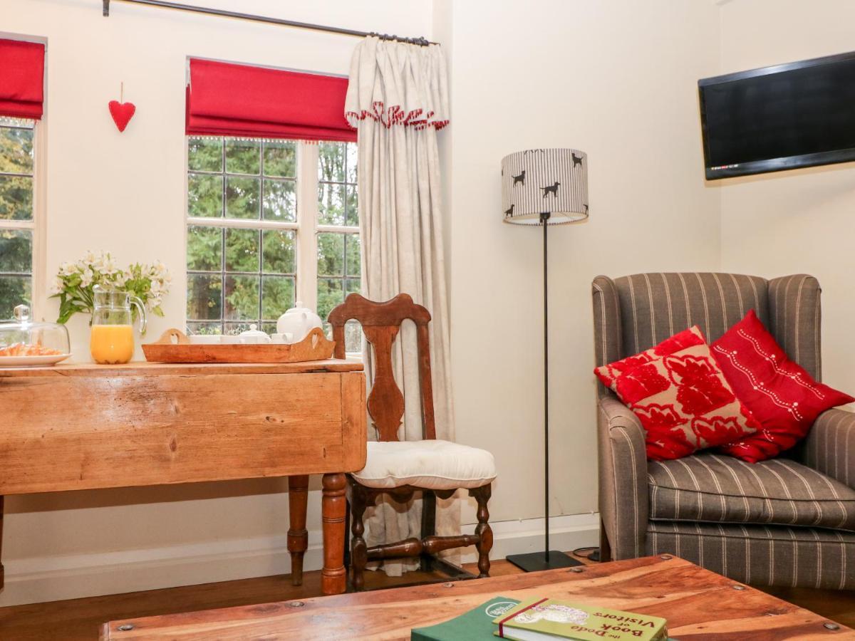 October Cottage ストラウド エクステリア 写真